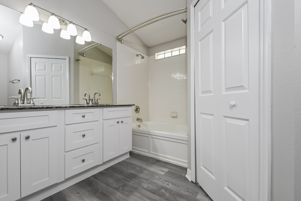 Building Photo - 3208 Summer Cruise Dr