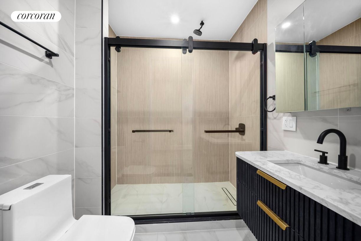 Building Photo - 166 S 2nd St