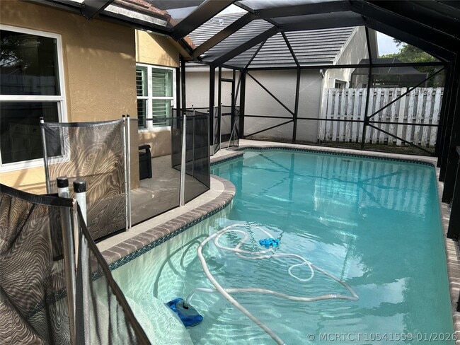 Building Photo - 7430 Ashley Shores Cir