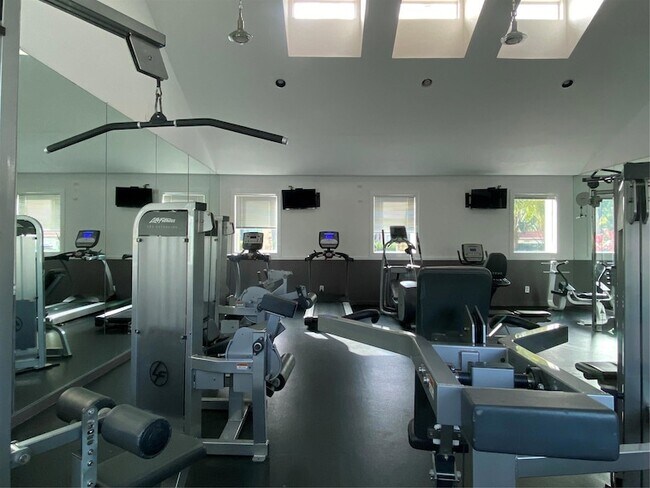 Building Photo - 1780 Palm Cove Blvd