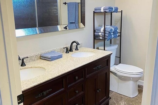 Building Photo - 183 Kleberg Ave