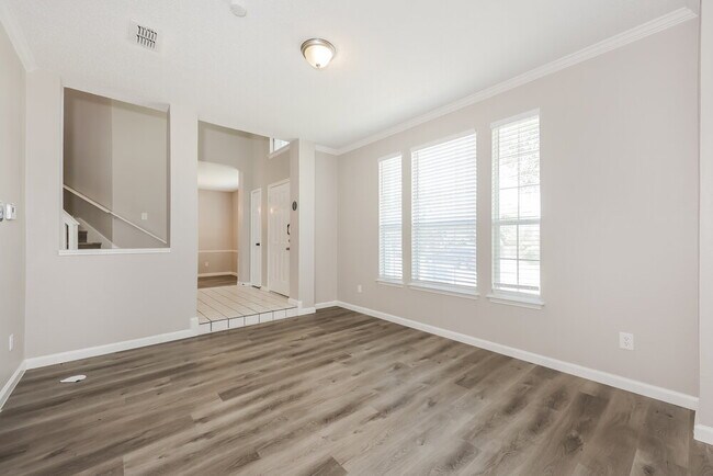 Building Photo - 1148 Devonshire Dr