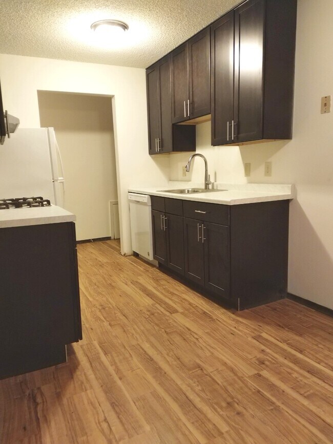 Building Photo - 2321 Aldrich