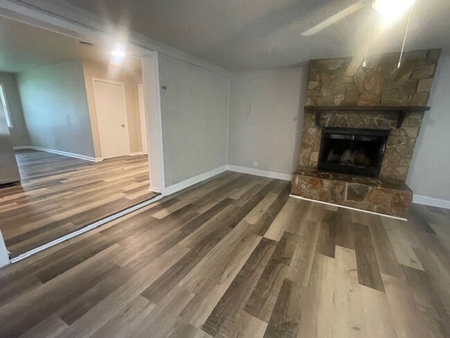 Building Photo - 504 Merrymont Drive