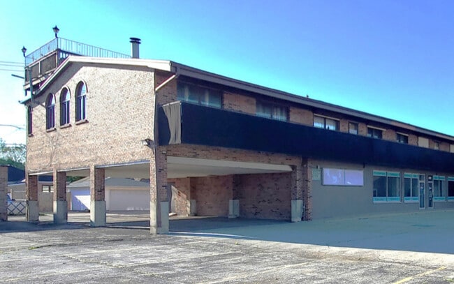 Primary Photo - 5643 S Harlem Ave