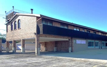 Building Photo - 5643 S Harlem Ave