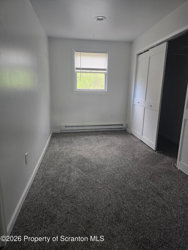 Building Photo - 962 Wood St