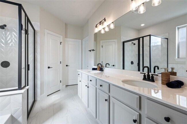 Building Photo - 156 Janelle Ln