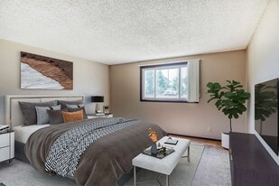 Building Photo - Highland Apartments