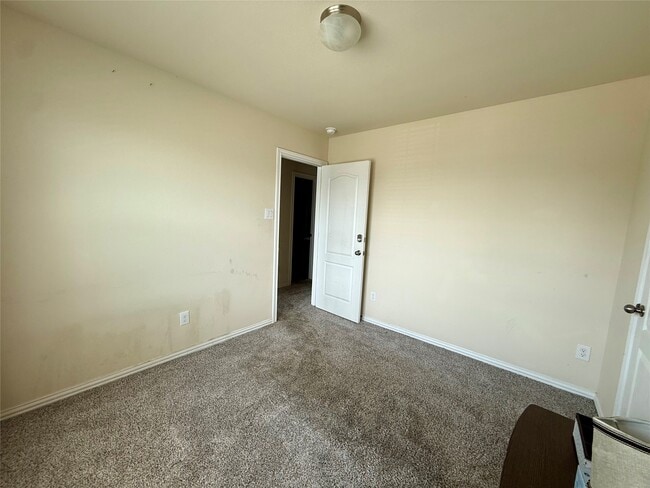 Building Photo - 4703 S Richwood Dr