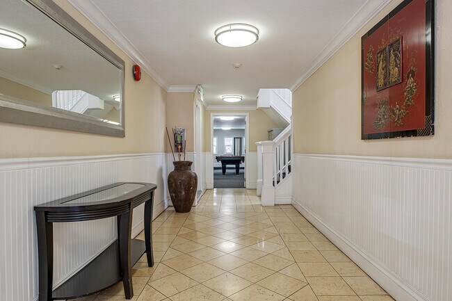 Building Photo - 520 Natoma St