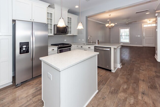 Building Photo - 3437 Fairwater Pl