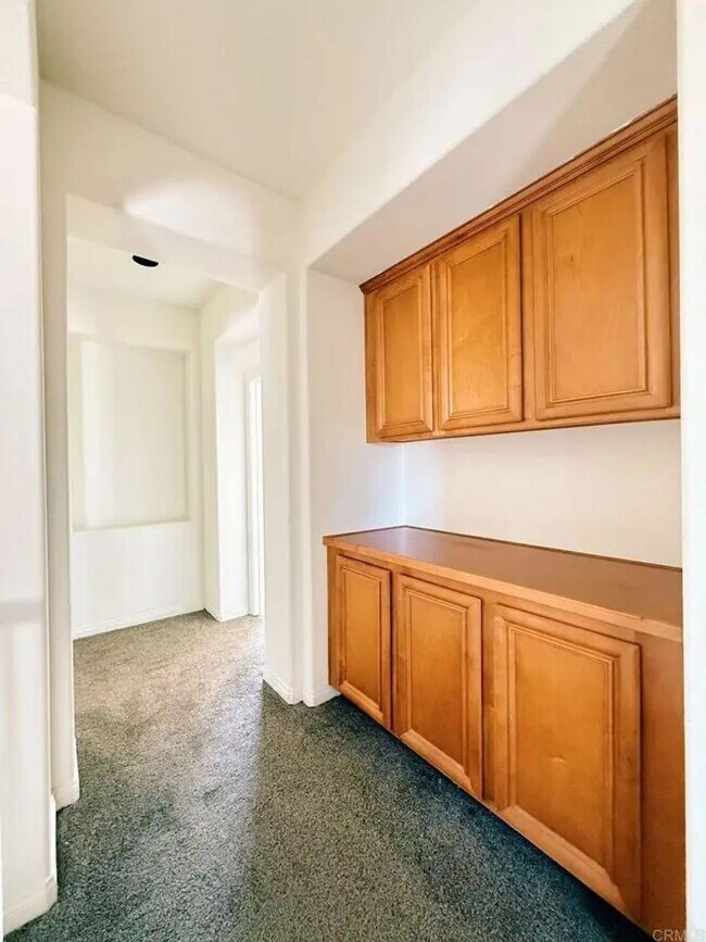 Building Photo - 5BD/4.5BA, 3,500 sq. ft. San Marcos Home w...