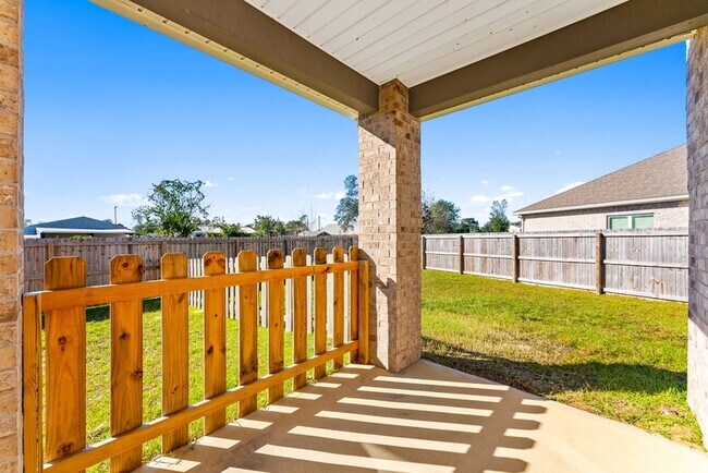 Building Photo - 3000 Rachel Pl