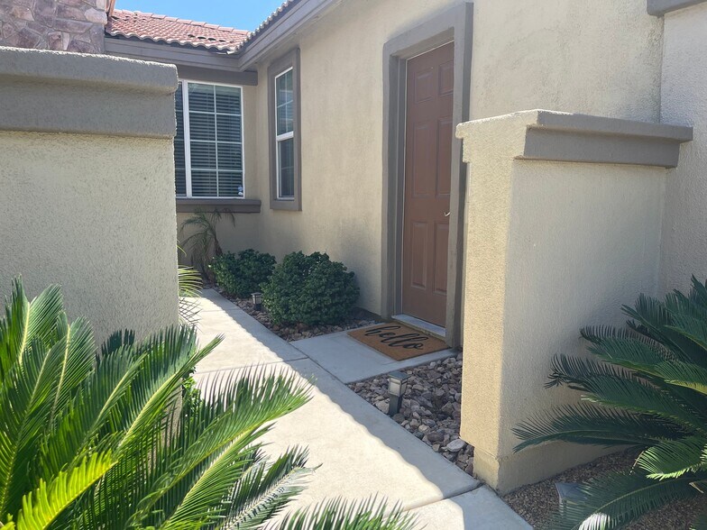 Building Photo - 82807 Vincent Dr