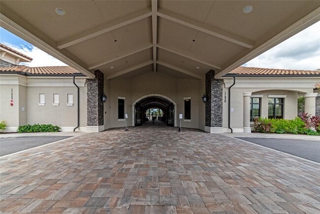 Building Photo - 17810 Gawthrop Dr