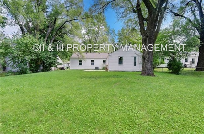 Building Photo - 6406 W 72nd Terrace