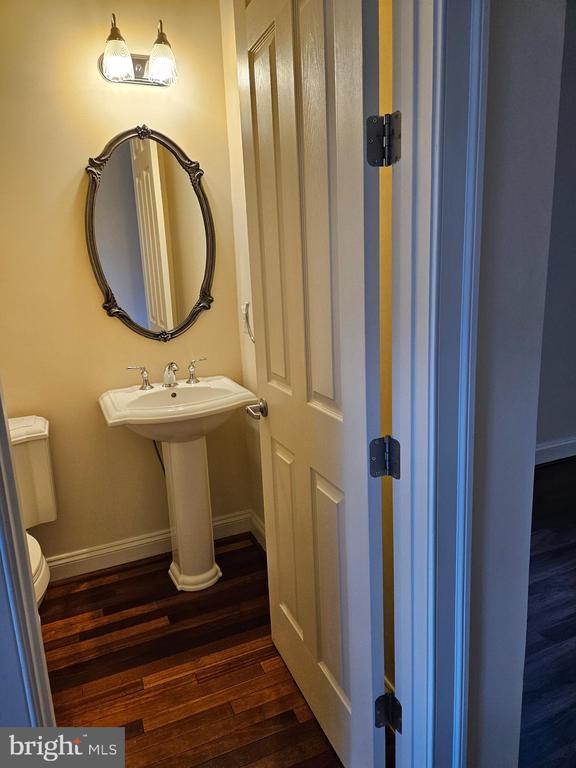 Building Photo - 603 Eden Pl