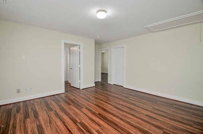 Building Photo - 11924 Prior Park Dr