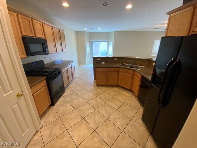 Building Photo - 3721 Gretchen Ct