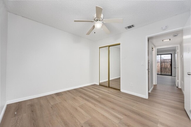 Building Photo - Beautiful 2-Bedroom Condo in Bakersfield, CA