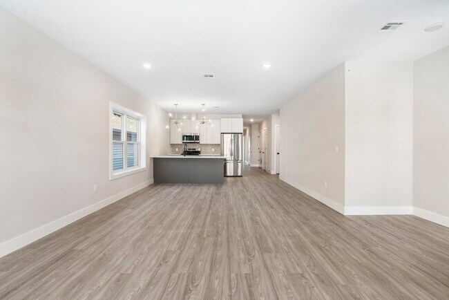 Building Photo - 6110 Fillmore Pl