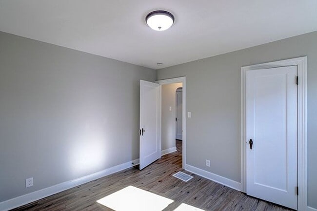Building Photo - Newly Renovated 3 Bedroom Cape Cod