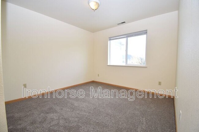 Building Photo - 2411 Wheeler Dr