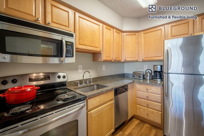 Building Photo - 1325 15th St NW