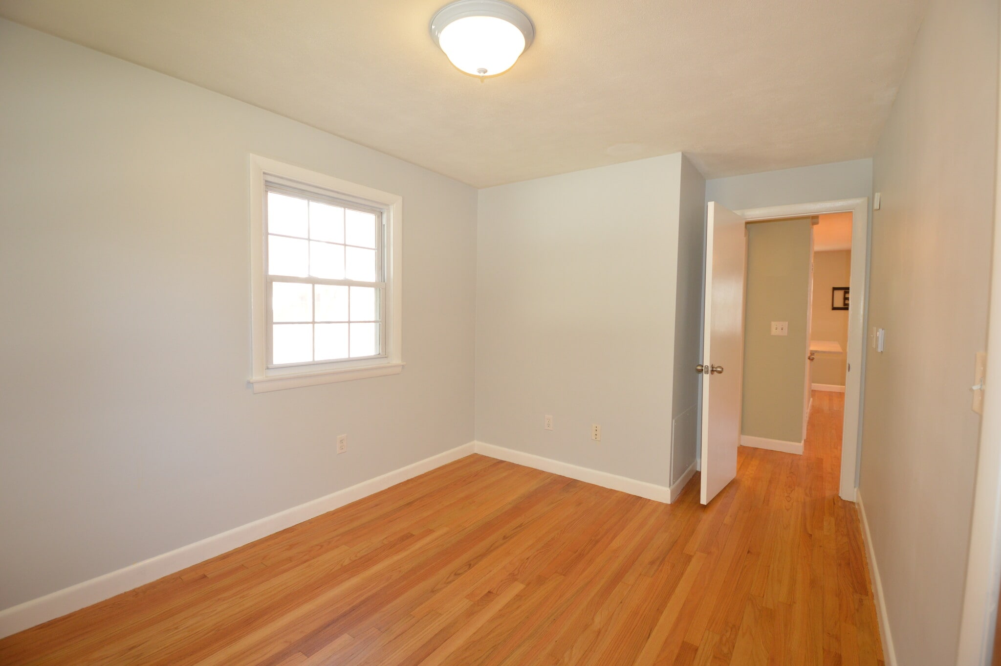 Building Photo - 18 Austin Ct