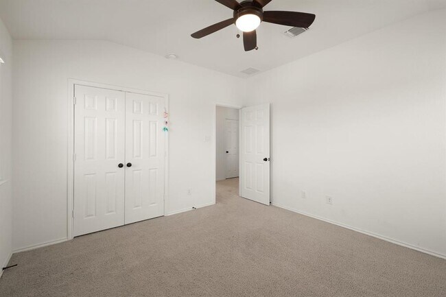 Building Photo - 538 Thunder Valley Trl