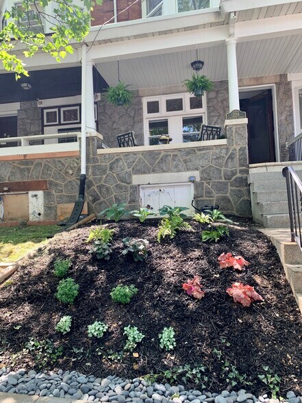 Front view of property - 228 S Madison St