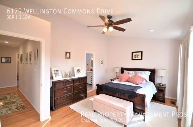 Building Photo - 6179 Wellington Commons Dr