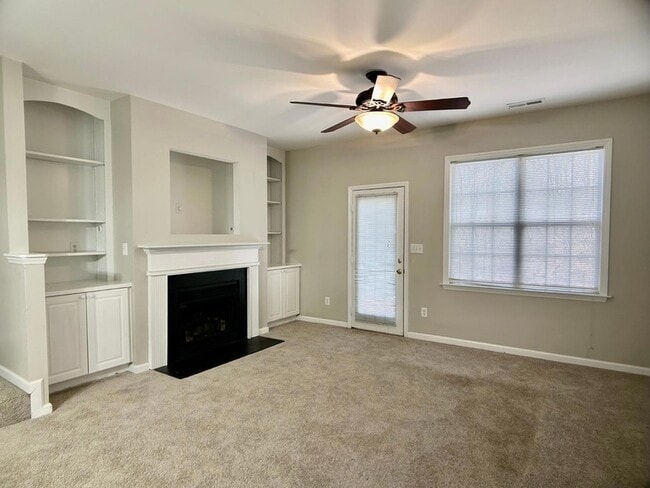 Building Photo - 157 Woodson Dr