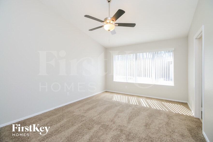 Building Photo - 6057 E Preston St