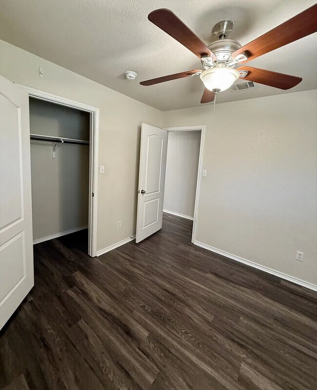 Building Photo - 3302 Etheredge Dr