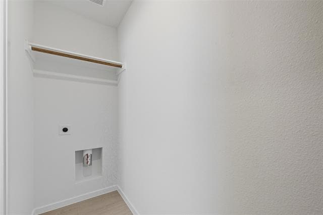 Building Photo - 421 Finch Cir