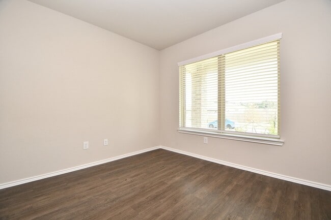 Building Photo - 8110 Wollemi Pne Rd