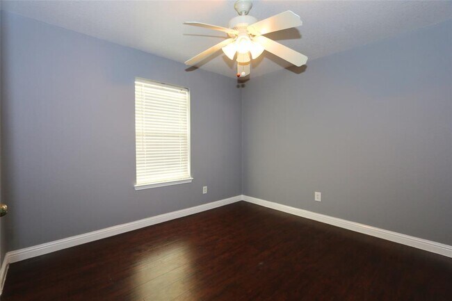 Building Photo - 3222 Jorns St