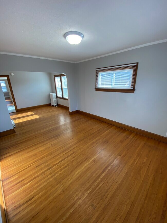 Building Photo - 4247 Cedar Ave S