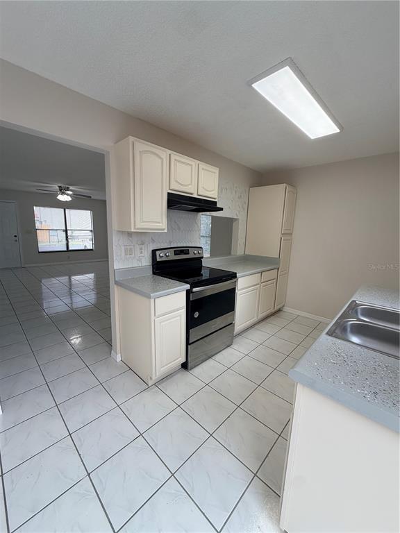 Building Photo - 1625 Long Ridge Ct