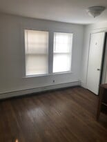 Building Photo - 40 Seafoam Ave