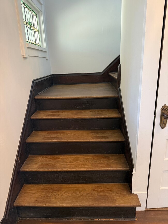 Building Photo - 33 Montclair Ave