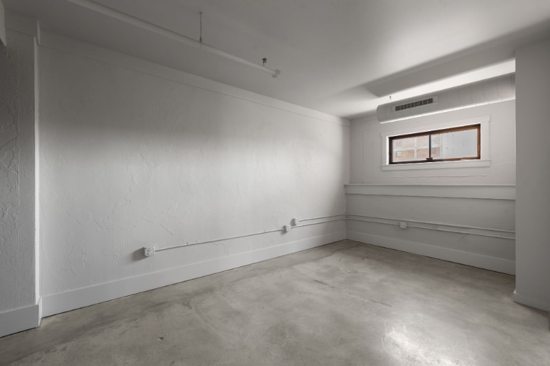 Building Photo - 1006 Olive St