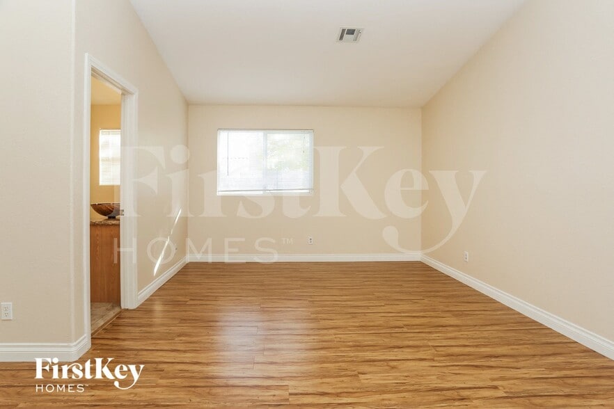 Building Photo - 5412 Redview Ct