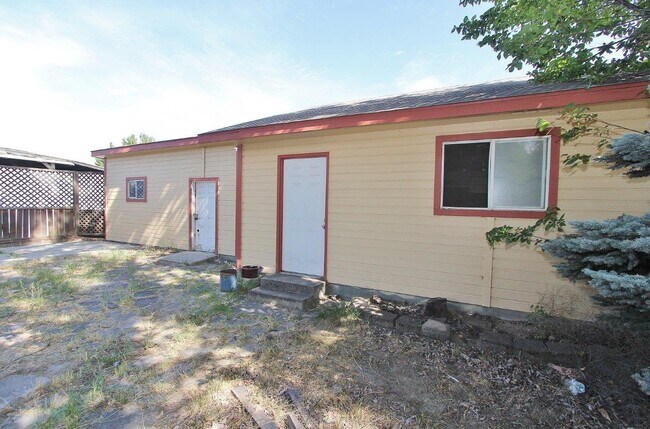Building Photo - 3720 Frozen Dog Rd