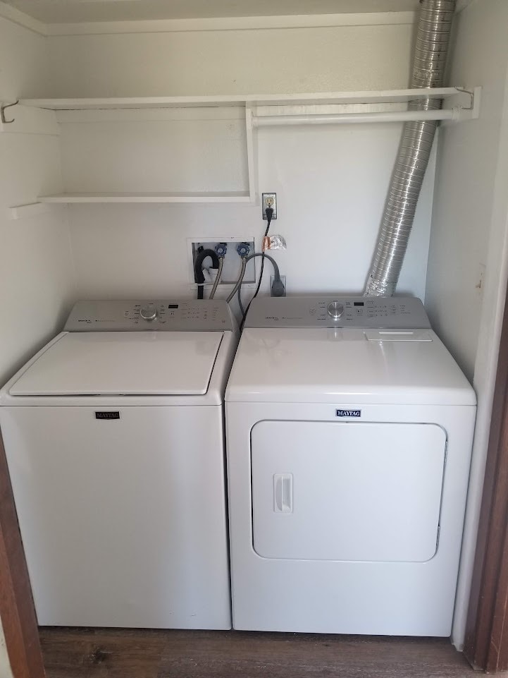 Building Photo - 1050 S Jones Blvd