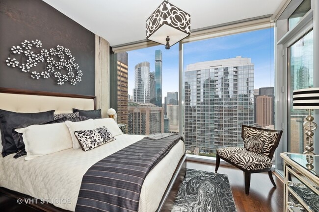 Building Photo - 600 N Fairbanks Ct