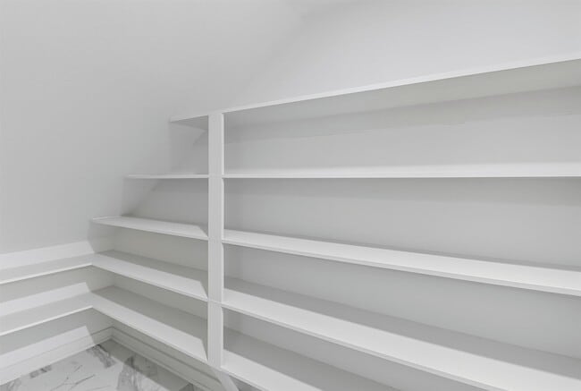 Building Photo - 2927 El Fenice Ln