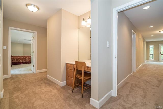 Building Photo - 817 Gray Friar Dr